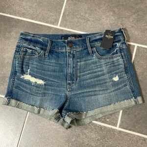 Hollister high-rise short short size 28